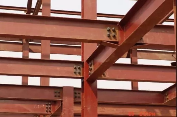 اتصال تیرآهن در سازه هی فلزی